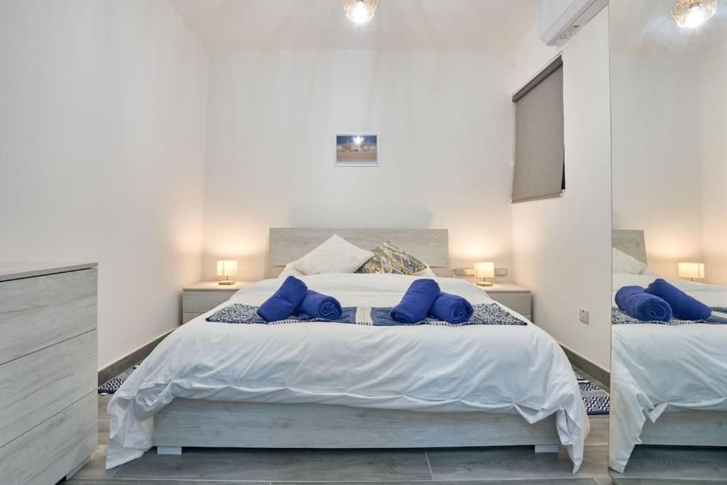 Two Bedroom Apartment In Xemxija, St. Paul'S Bay Exterior foto